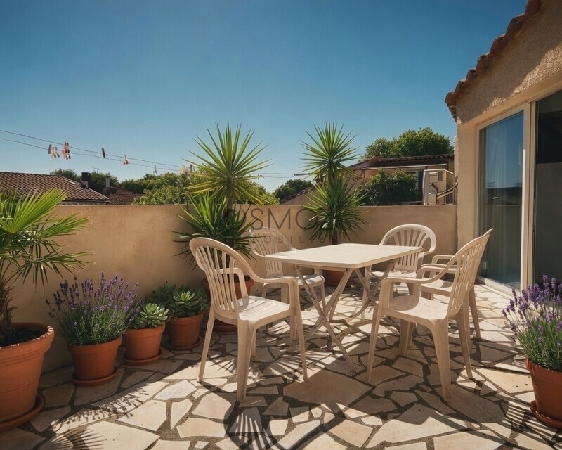 Maison vigneronne avec terrasses ensoleillées à 6 km des plages. - Y42il